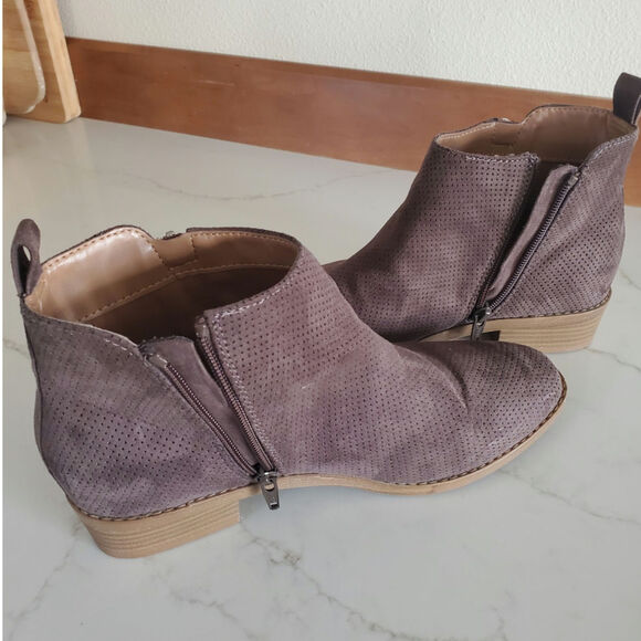 Universal Threads Ankle Booties Size 8 1/2 Chocolate Brown Western Casual Earthy - Picture 4 of 7